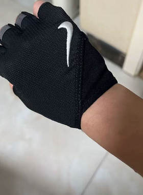 Nike 耐克 Gym Essential 女子健身训练空中瑜伽手套 黑色 AC4239
