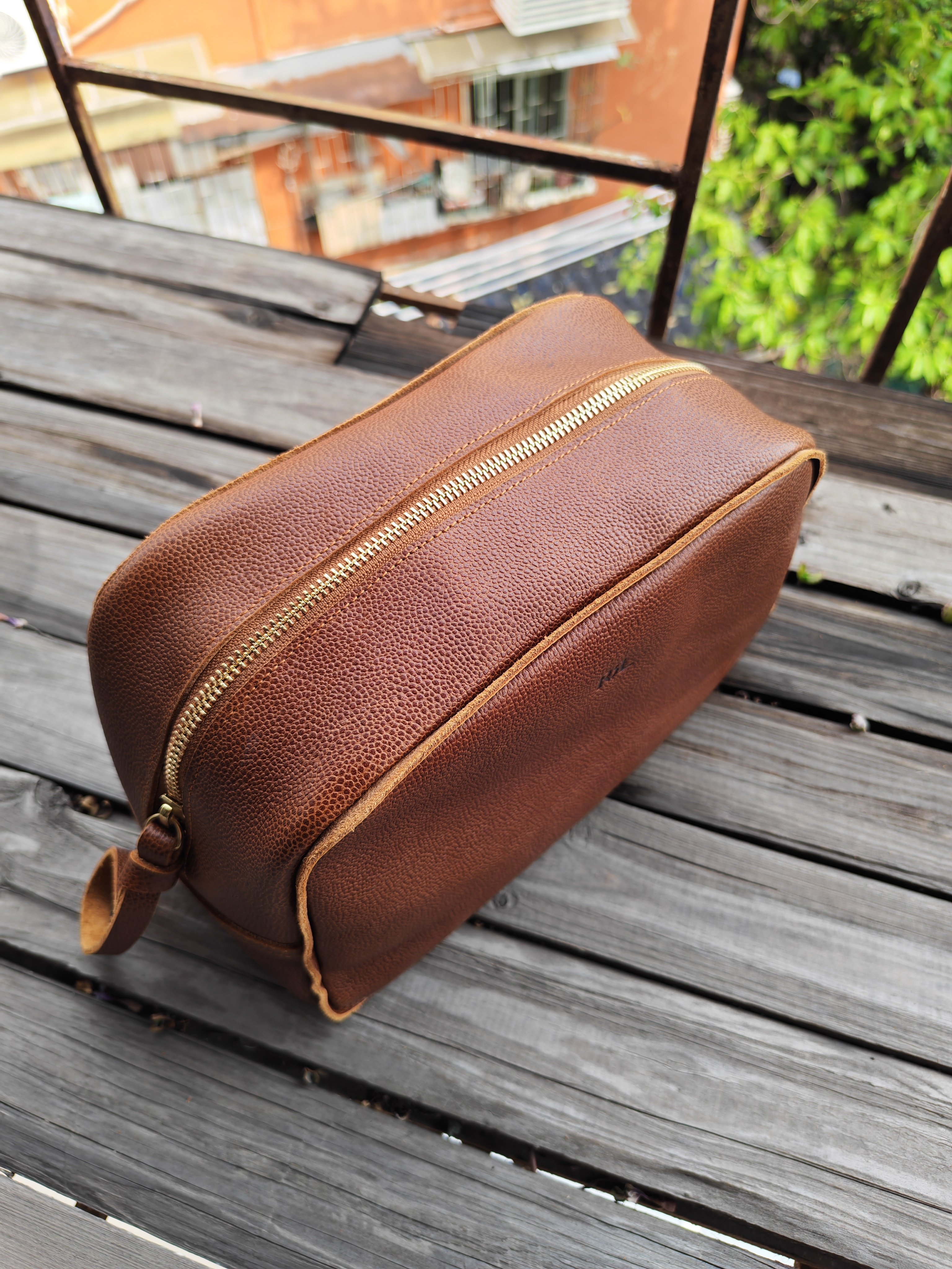 2026男士手提包复古水荔枝皮手包休闲咖啡棕色真皮手拿包洗漱包