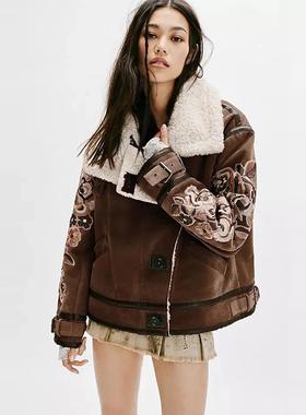 FP 原D 人造毛皮羊羔绒保暖撞色刺绣机车风皮草外套 官网498美金