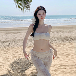 仙里仙气 马尔代夫女神立体花白色高级感性感分体比基尼长裙泳衣