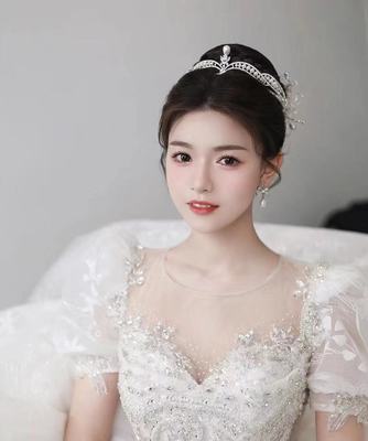 新款韩式简约珍珠皇冠婚纱新娘头饰头冠婚纱生日晚宴十八岁生日