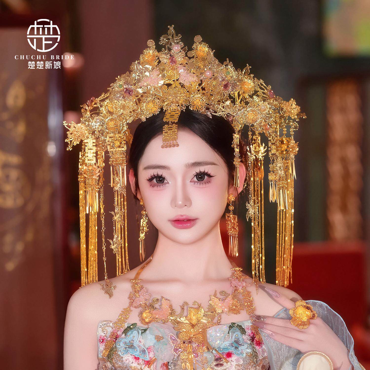 新款新娘秀禾服金色头饰