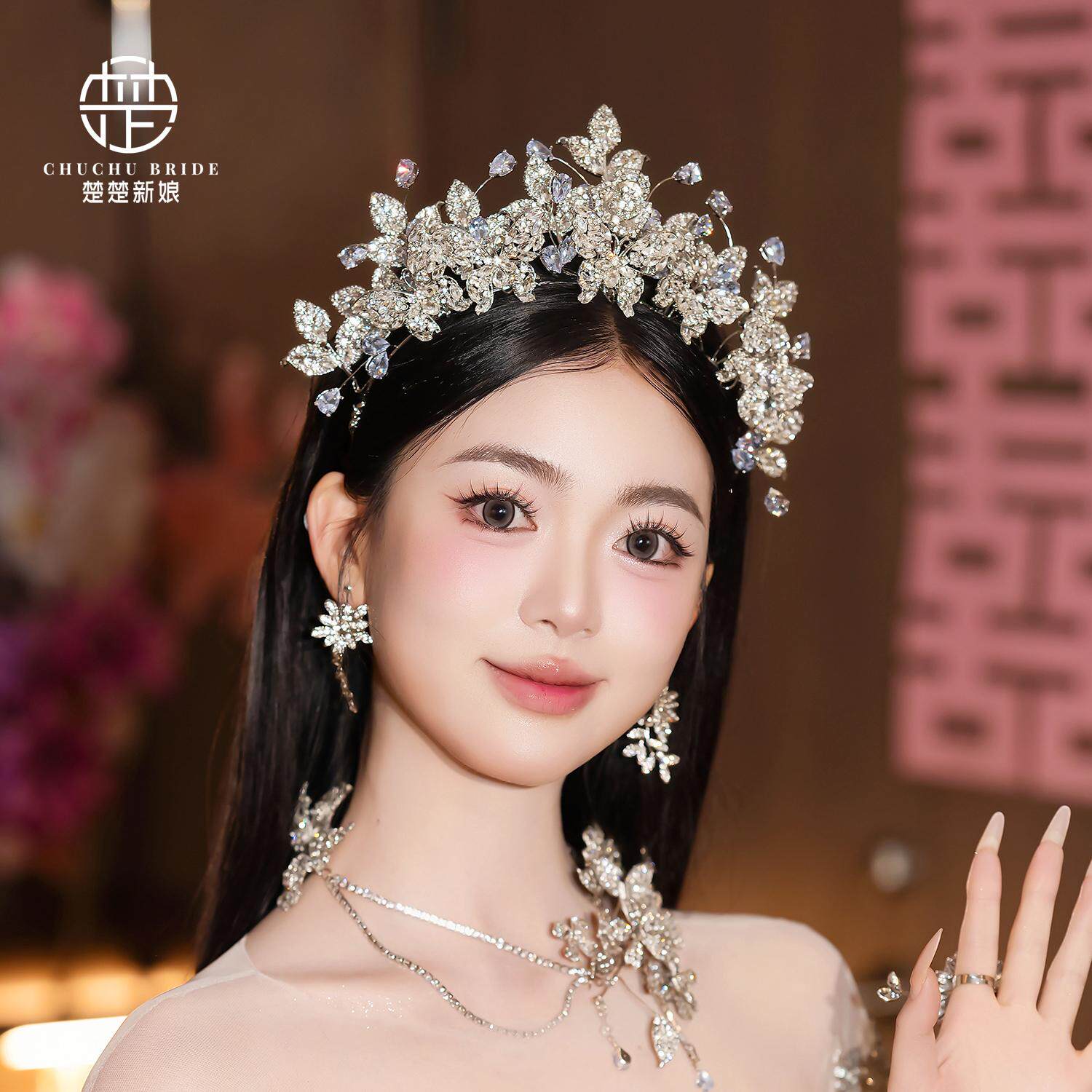 新款流行首饰新娘手工皇冠婚纱头饰水晶王冠发饰结婚礼服饰品