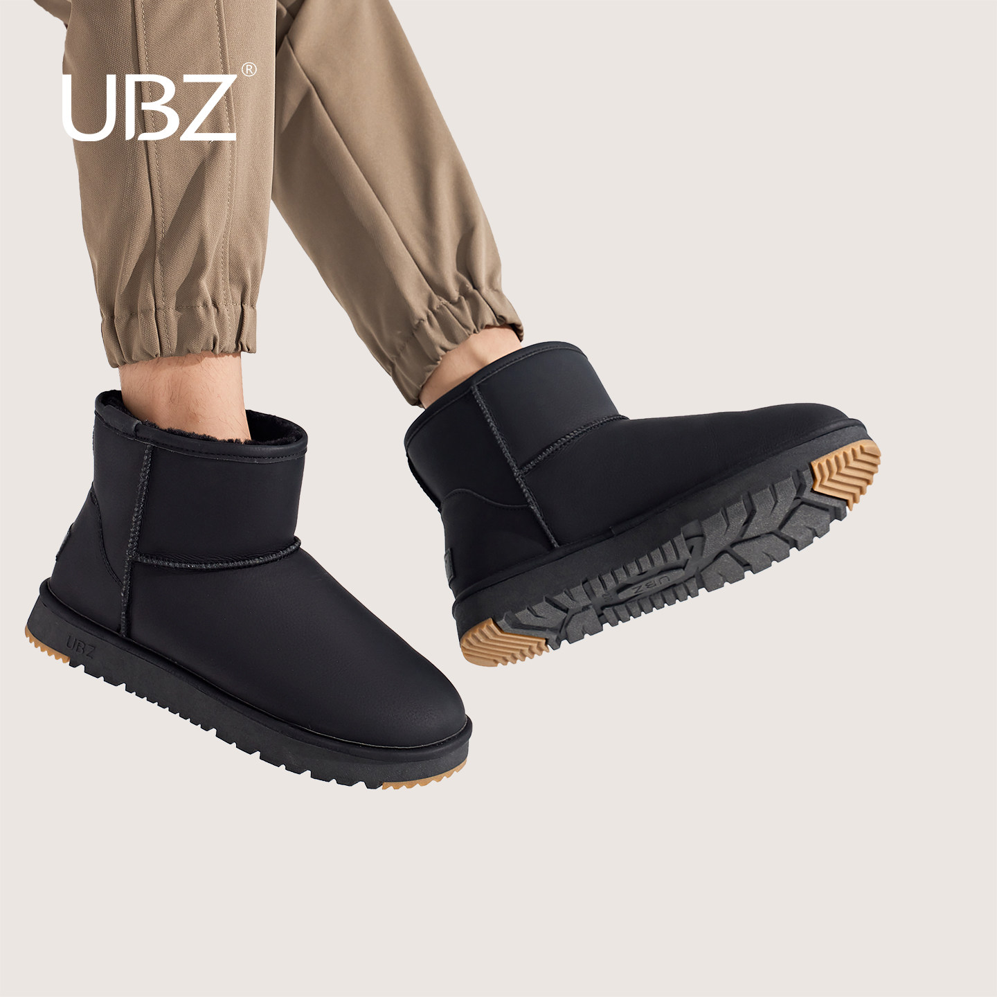 UBZ防水保暖皮面加绒黑色雪地靴