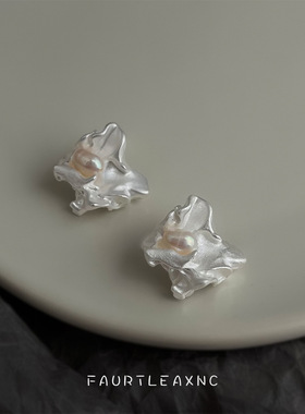 烟雨小众设计夸张不规则淡水珍珠液态银色个性新款耳饰工厂耳钉女