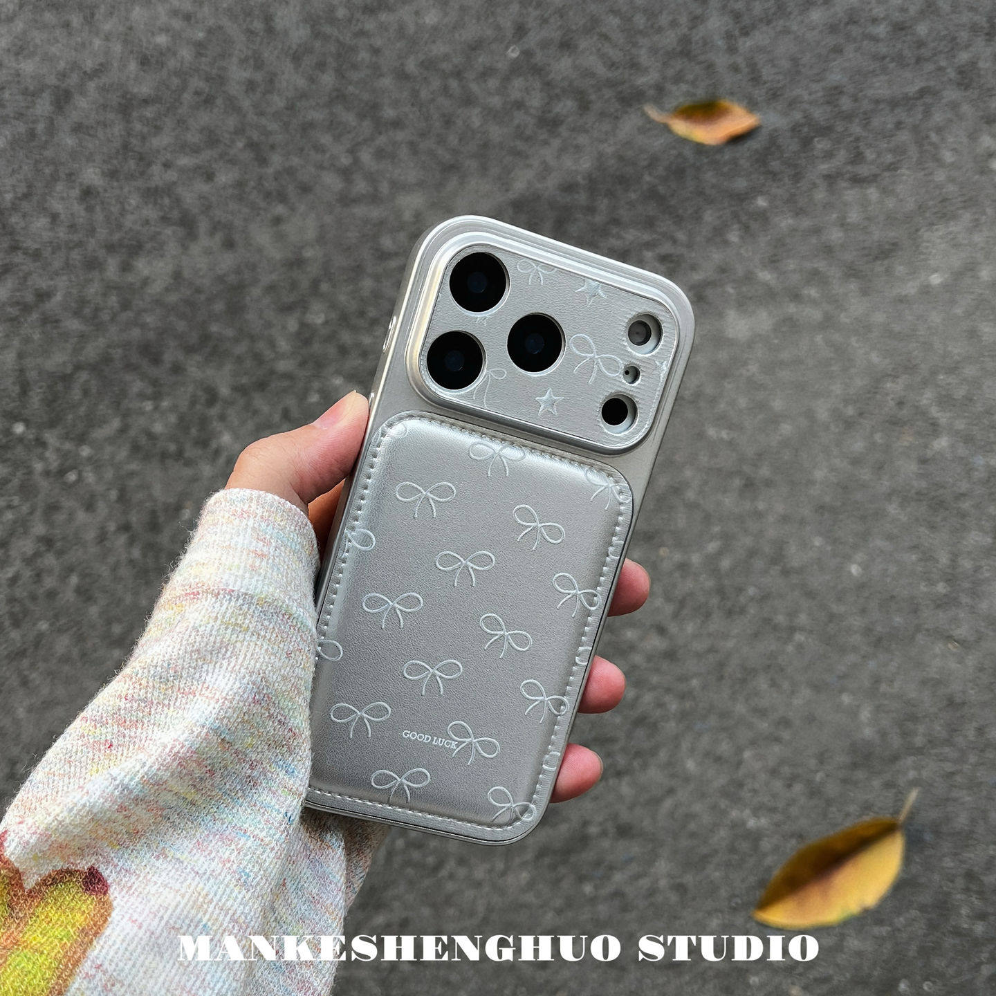 ins超火韩系简约银色蝴蝶结苹果17手机壳适用iPhone17promax高级感小众16pro超好看15网红女新款14全包防摔硬