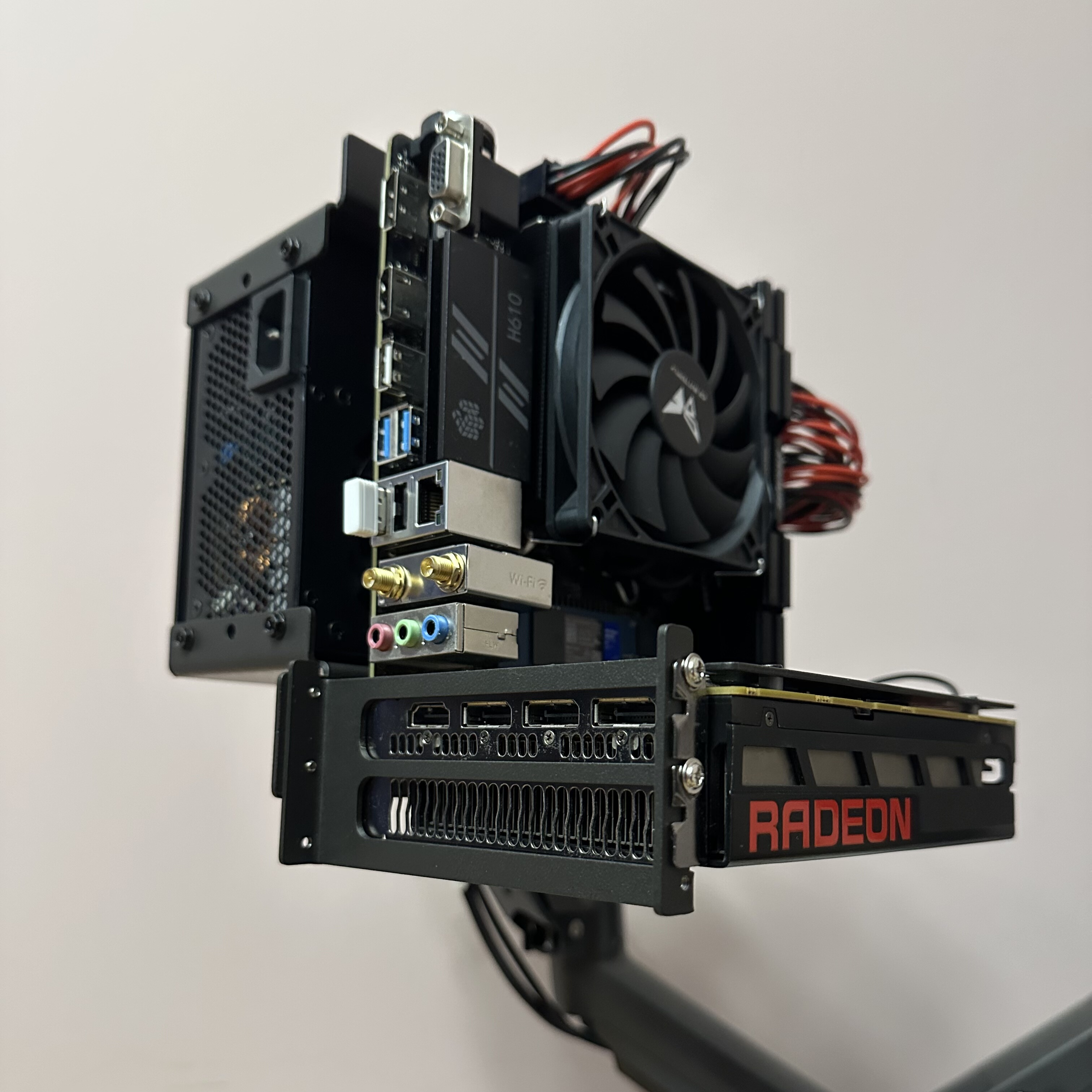 P905开放式机箱，itx机架，支持显示器支架安装
