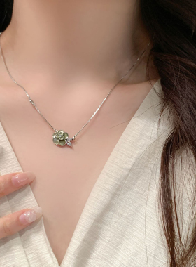 绿色山茶花耳饰巨好看的耳钉项链