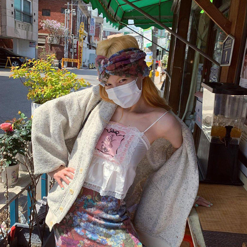 金泫雅同款白色蕾丝女小心机吊带