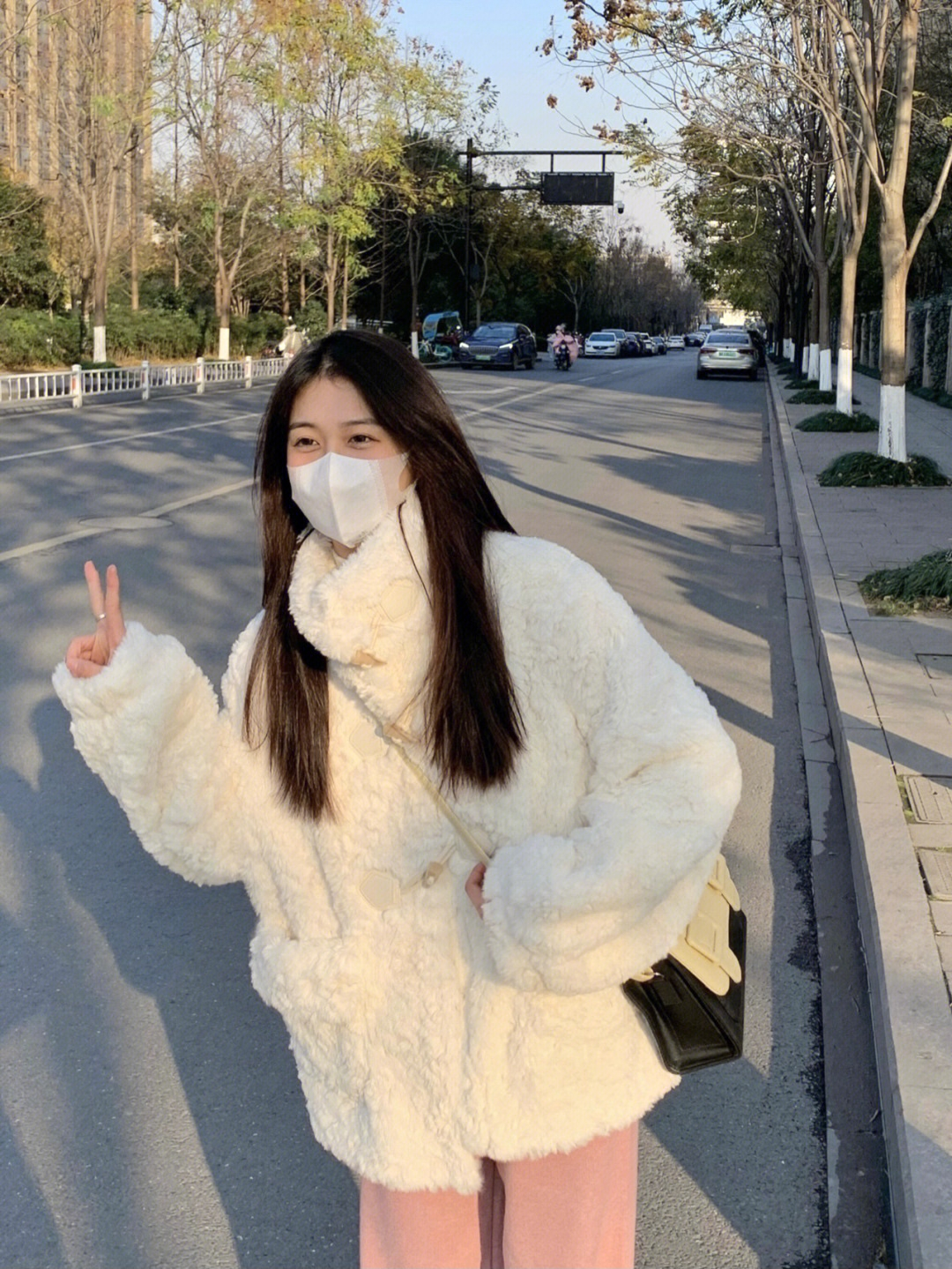牛角扣反季羊羔毛外套女冬皮毛一体2023仿兔毛皮草奶fufu毛绒外衣