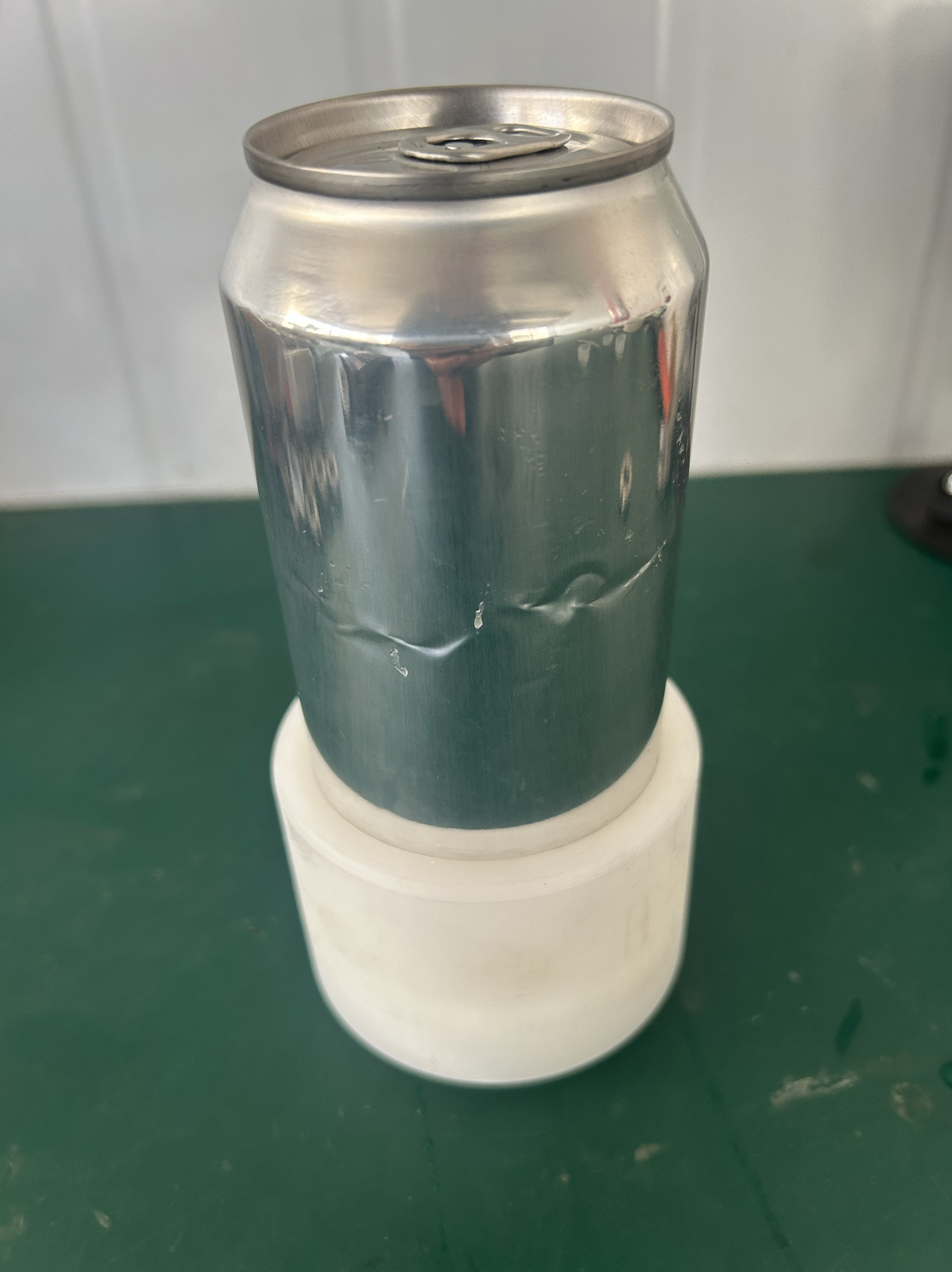定制易拉罐封口机马口铁塑料瓶纸罐压盖杯托加高底座500ml转330ml