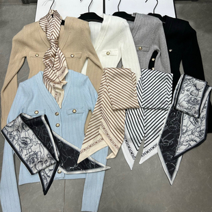 女丝巾修身 小香风V领金属扣针织开衫 毛衣上衣 Bazaar秋冬季 Trendy