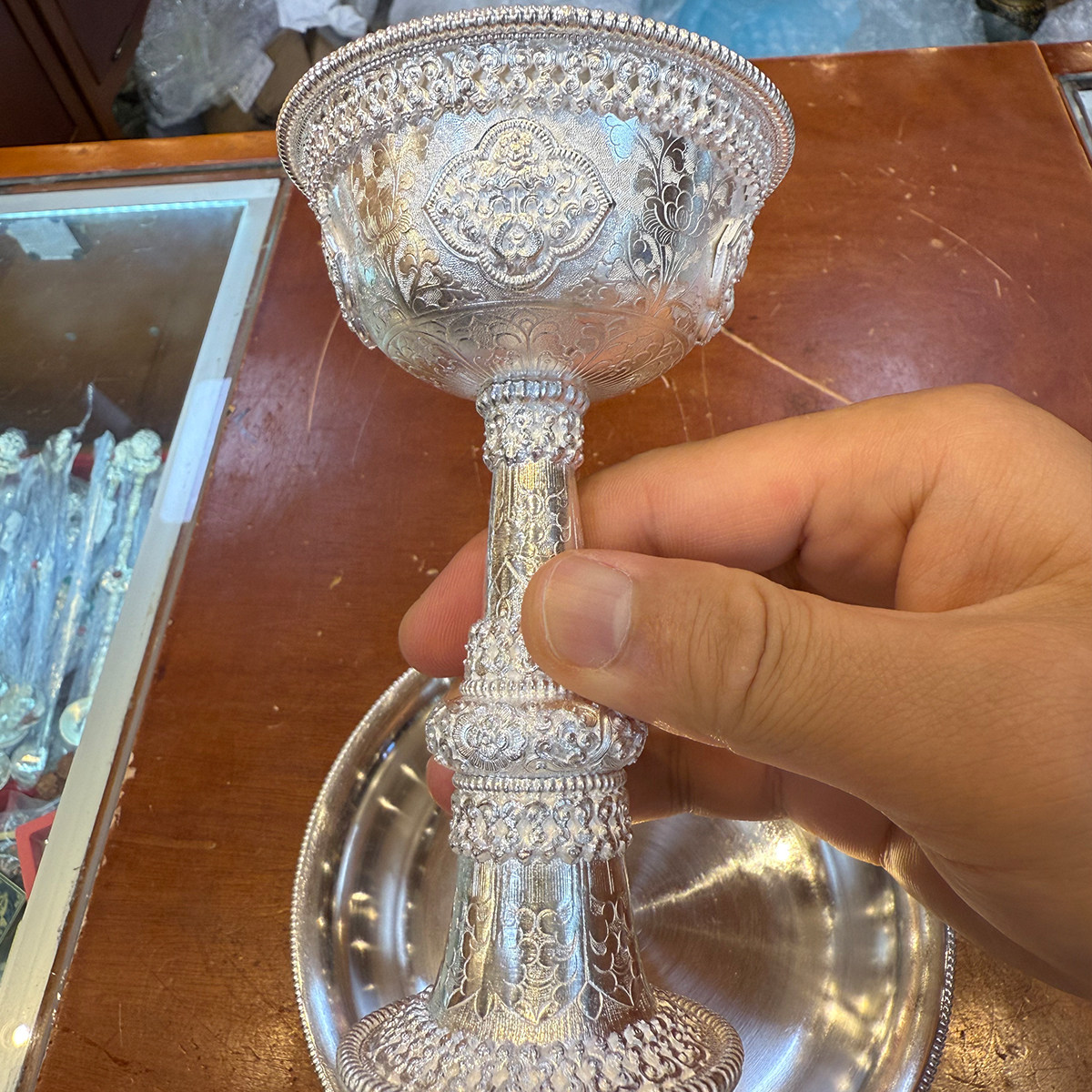 纯银护法杯足银S990供护法杯藏式八吉祥浮雕银护法杯供具15.5cm