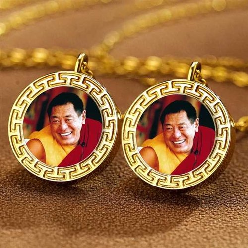 钛钢T字形吊坠双面法王像