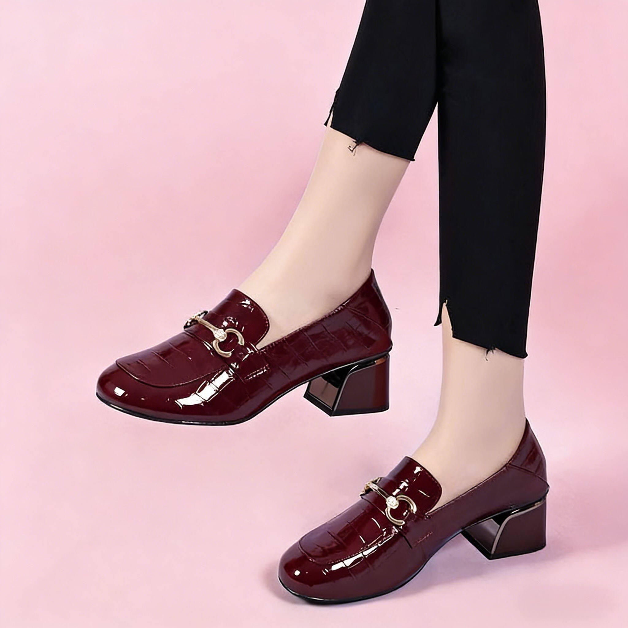 2026年春秋粗跟乐福鞋女新款小皮鞋软底亮皮春款单鞋英伦风女鞋子