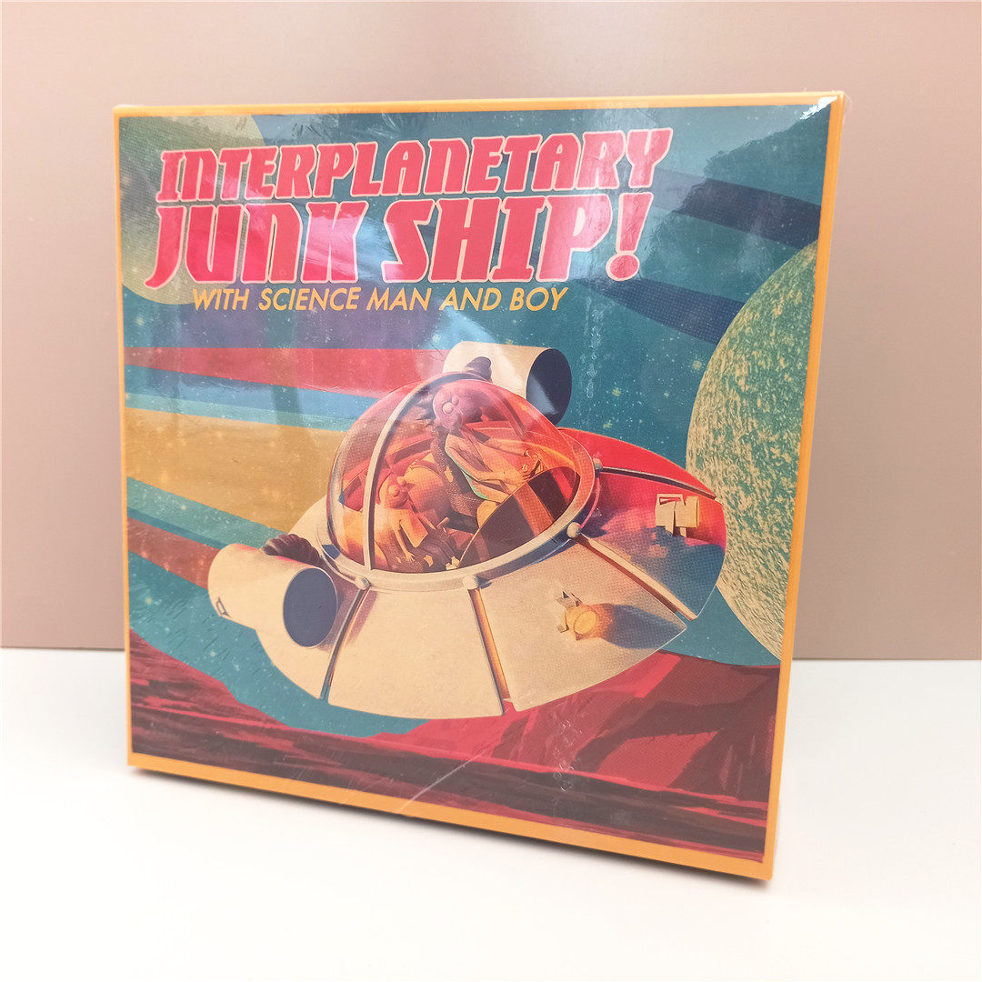 瑞克和莫蒂 rickmobile 快闪店限量版独家铝合金飞船行星际垃圾船