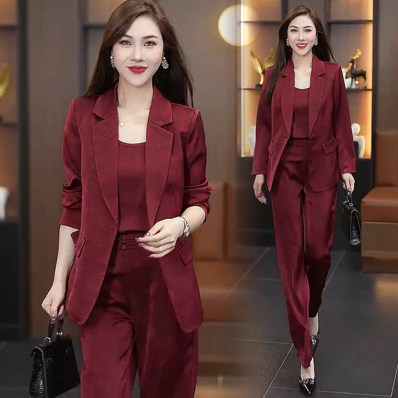 新款气质休闲西服时尚三件套垂感阔腿裤西服套装