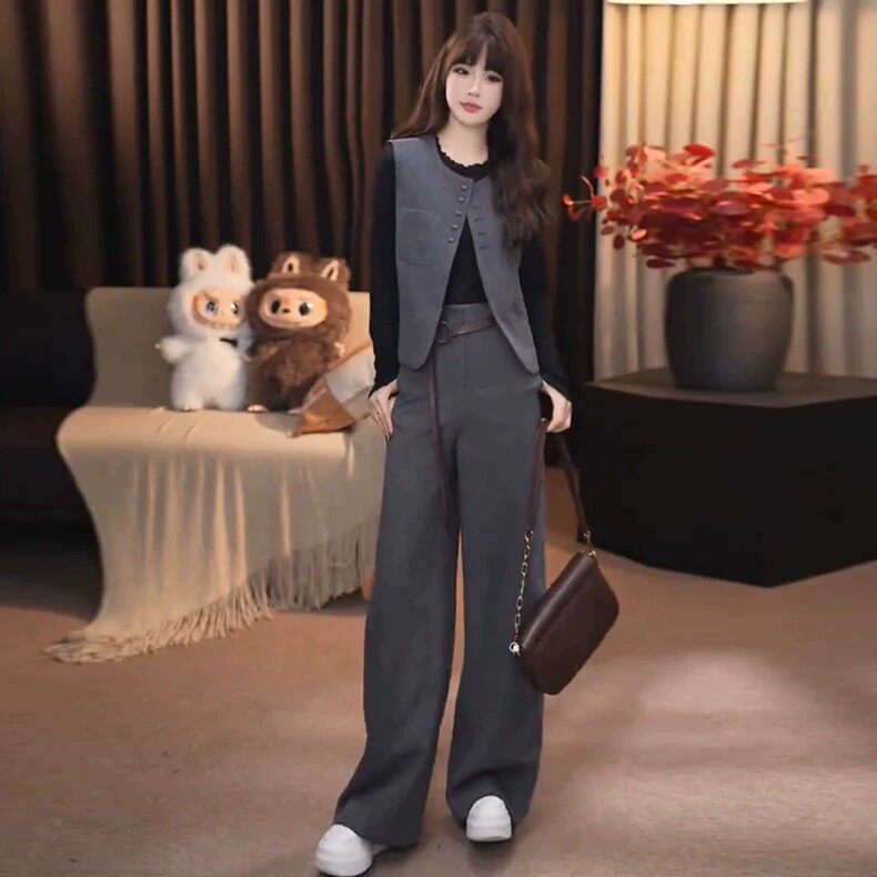 高级感时尚套装女士秋季新款洋气马甲外套打底衫阔腿裤气质三件套
