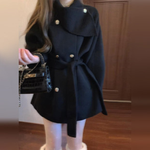 黑色短款毛呢斗篷外套女秋冬韩系赫本风高级感加厚过冬呢子大衣潮