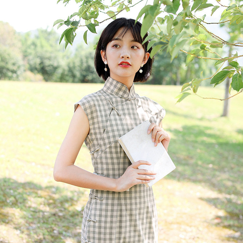 芳茉语无袖半开襟长款女民国风日常格子年轻款学生棉麻古典旗袍裙