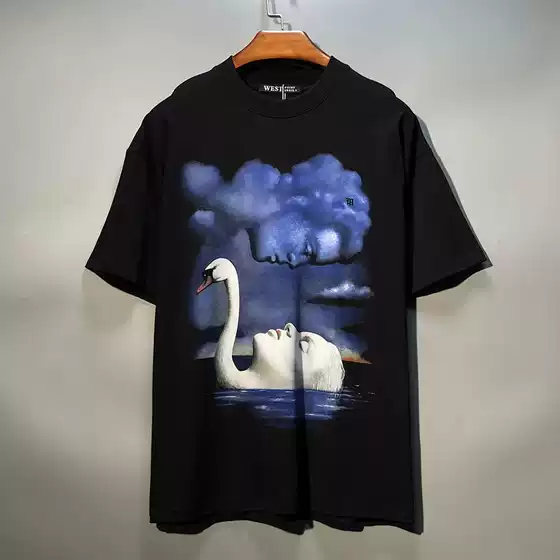 Face of Swan Lake Off-Shoulder Short-Sleeve T-Shirt for Men, Trendy Brand, Unique Fashion, Tiktok ins Half-Sleeve Oversized Hip-Hop Summer