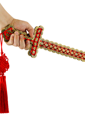 铜钱剑入户门星座缘黄铜乾隆通宝