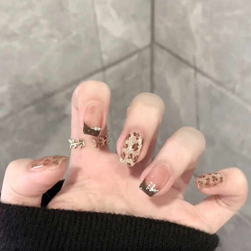 林先生简约高级感手工穿戴假指甲