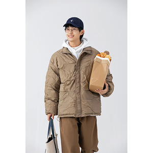 南夏乔装2025冬新款褶皱面料立领羽绒服日系复古宽松保暖羽绒袄男图片