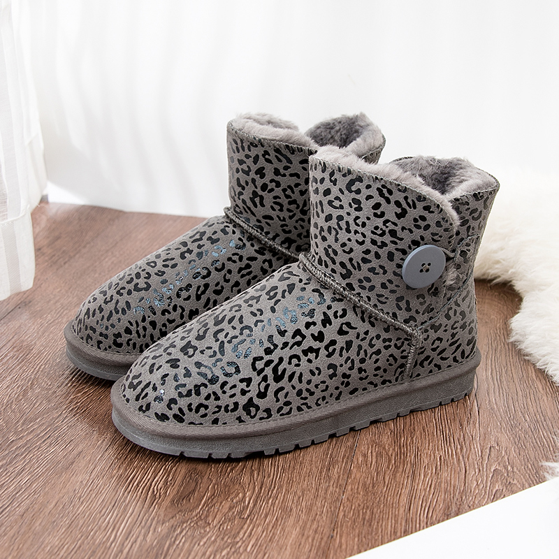 防水牛皮加厚短筒雪地靴新款热卖