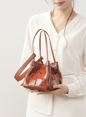 头层牛皮手工编织包大容量通勤单肩包女真皮菜篮子新款女士手提包