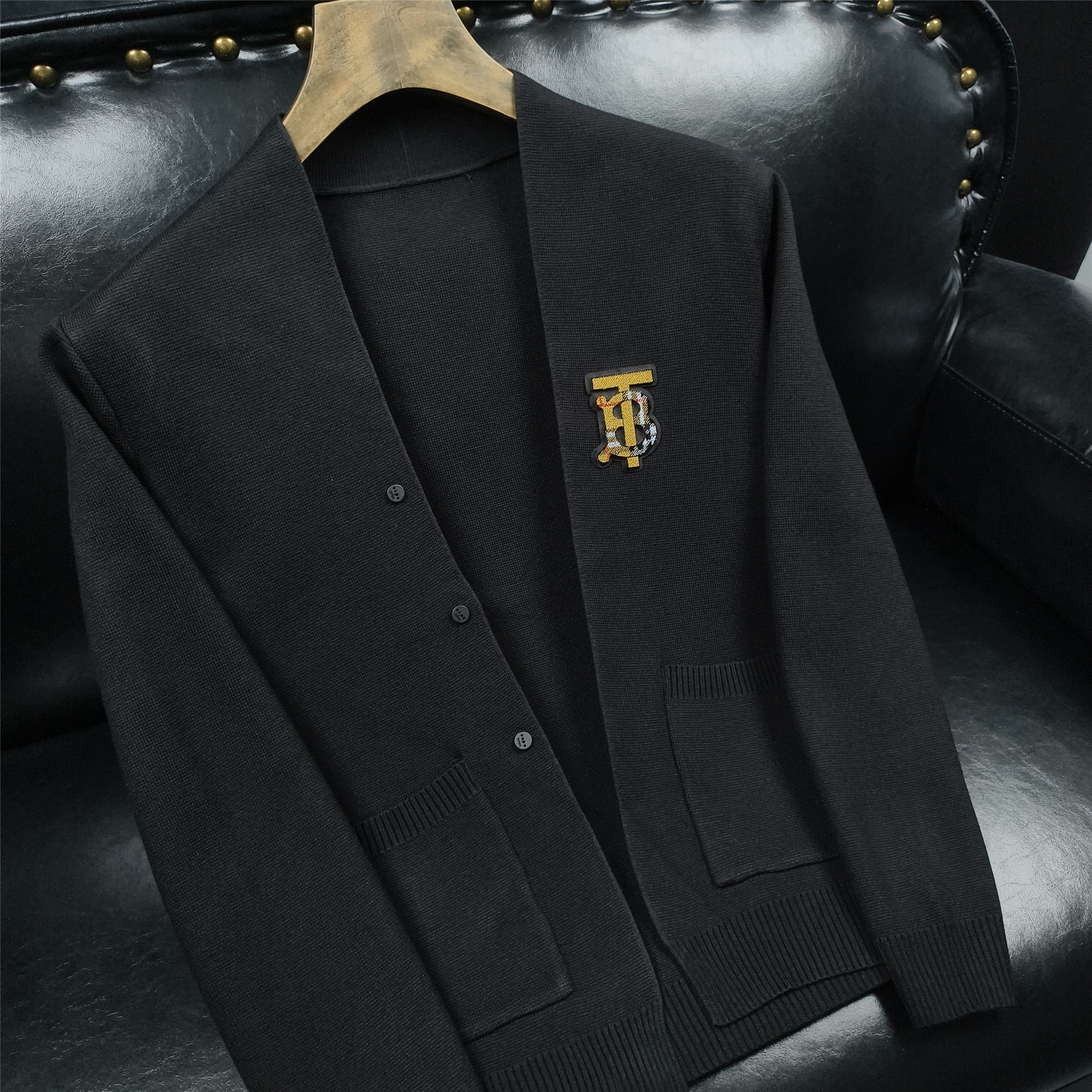 F272P108刺绣针织开衫外套秋冬针织毛衣,男装针织衫/毛衣,电商D207