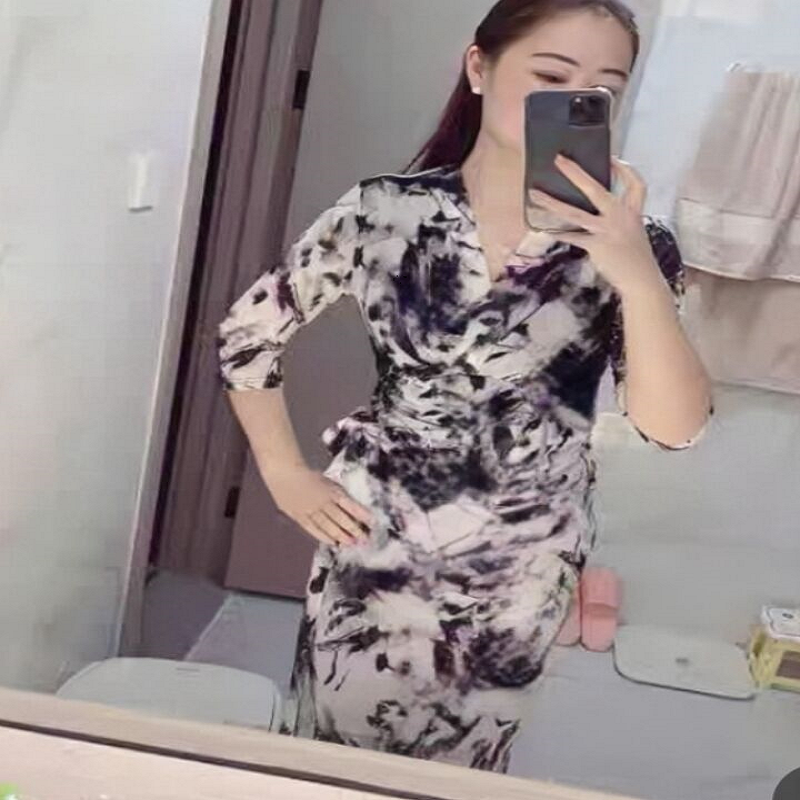 水墨一片式裹身裙女夏2025女新款包臀花色网纱晕染水墨画连衣裙