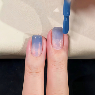 蓝色指甲油免烤脚趾美甲女 2025新款 静谧海 韩系温柔风渐变美甲