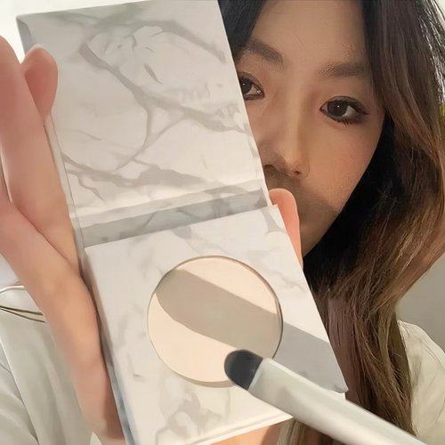 谁懂这个高光粉的含金量！NyceMakeup白盒缎光脸部卧蚕提亮修容粉