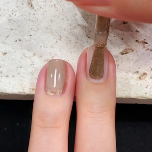 2025新款 咖色美甲 指甲油女免烤夏日裸色脚趾 绝美内法式 淡盐奶咖