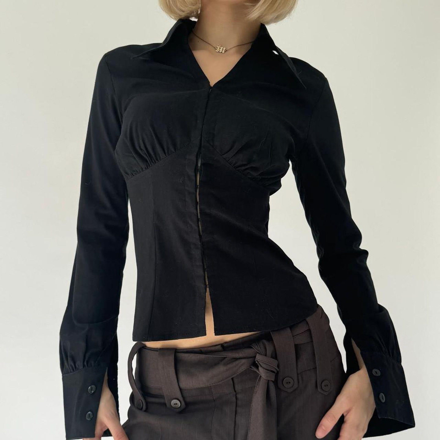 欧美简约休闲纯色百搭翻领长袖衬衫女装秋季钩扣修身束腰显瘦上衣