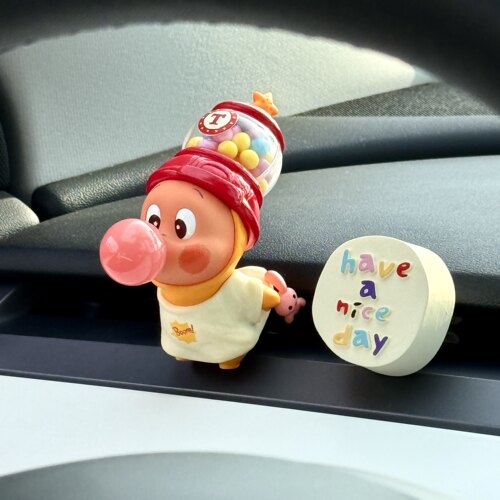 正版泡泡玛特星星人汽车摆件出风口装饰车载香薰车内可爱饰品礼物