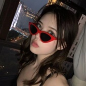 欧美复古三角猫眼墨镜女韩版 潮ins蹦迪辣妹太阳眼镜网红街拍嘻哈