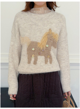 韩式可爱风亮片小马毛衣女圆领套头针织衫冬季新款本命年杏色温柔