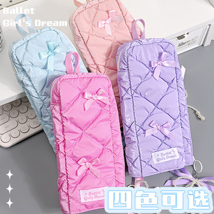 奶呼呼笔袋设计感小众不撞款高颜值文具袋少女生初中生韩系大容量