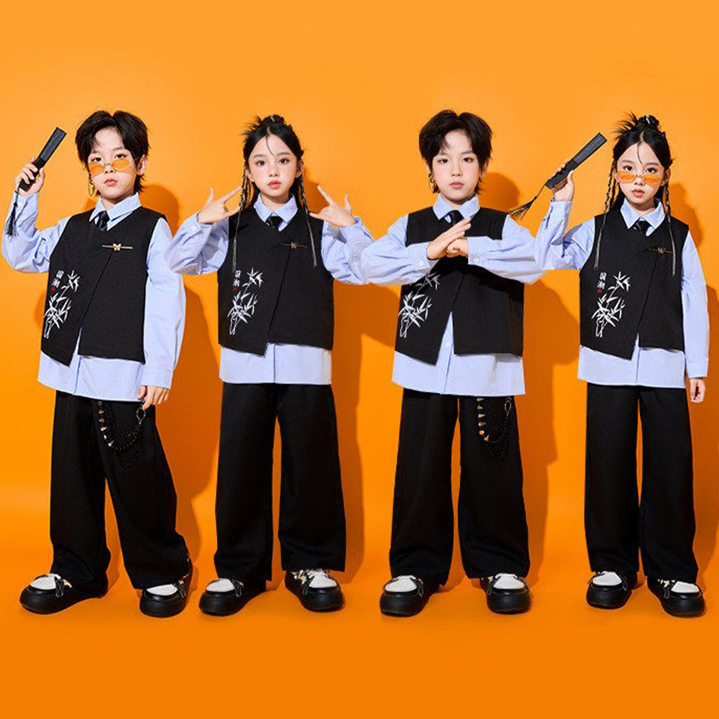 儿童中国风元旦演出服女合唱服表演古装男童街舞嘻哈套装潮服走秀