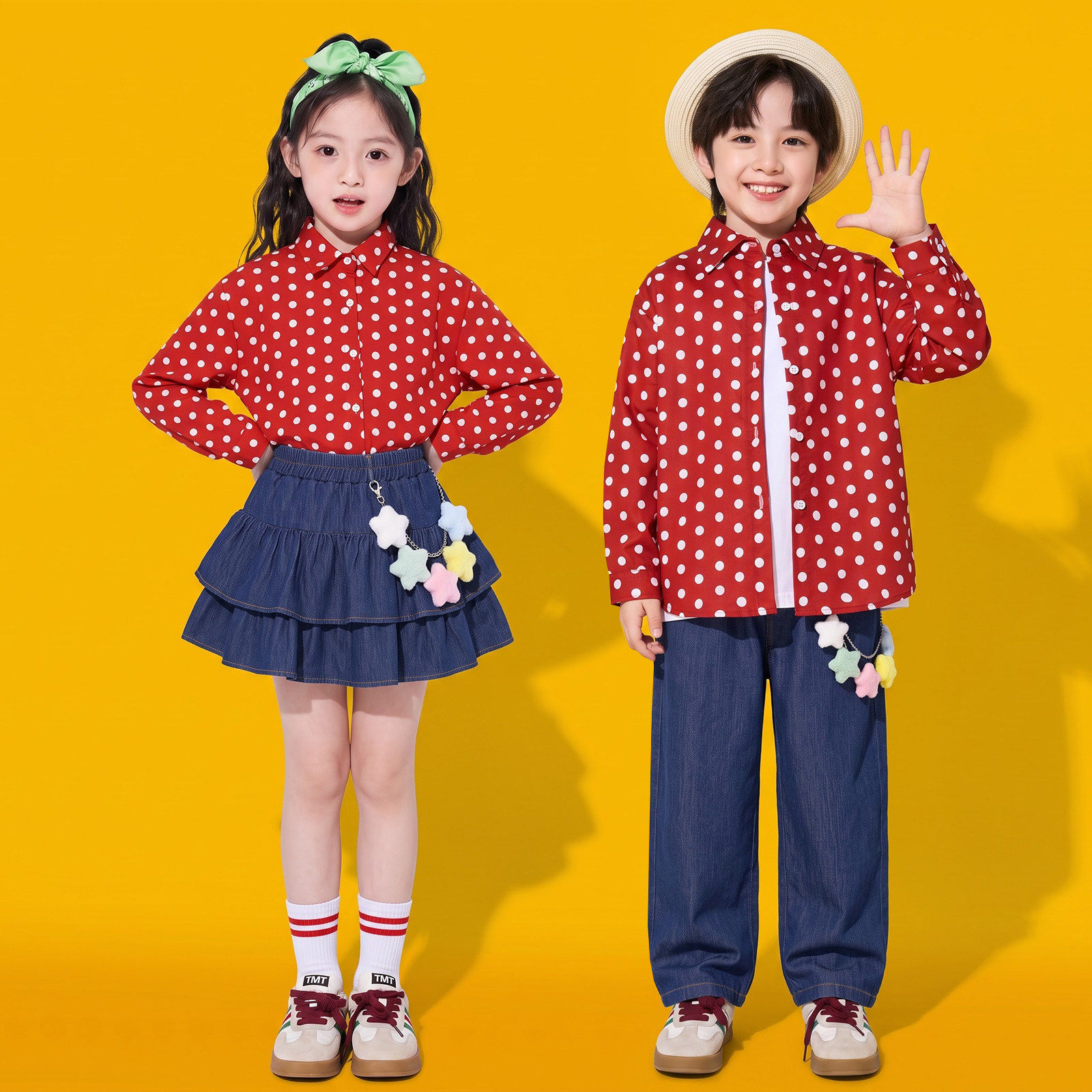 儿童演出服小学生运动会红色港风衬衫啦啦队表演服幼儿园合唱班服
