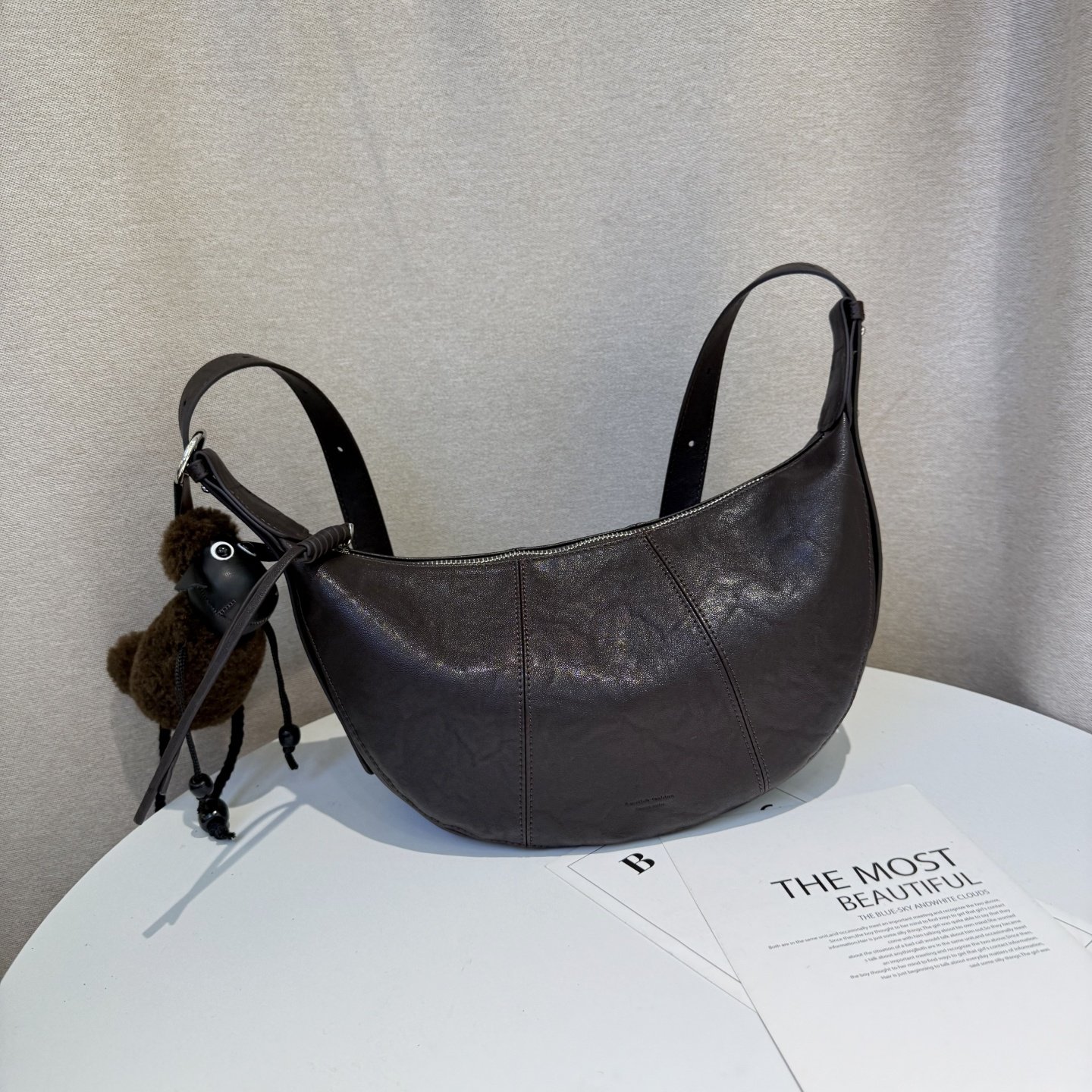 小众高级感复古质感软皮饺子包2025新款百搭通勤单肩斜挎包托特包,箱包皮具/热销女包/男包,通用款女包,淘宝优惠券,粉丝福利购,淘宝优惠卷