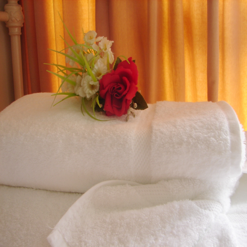 特价 出口中东酒店大浴巾纯棉白色吸水 松软 加大中等厚度有瑕疵