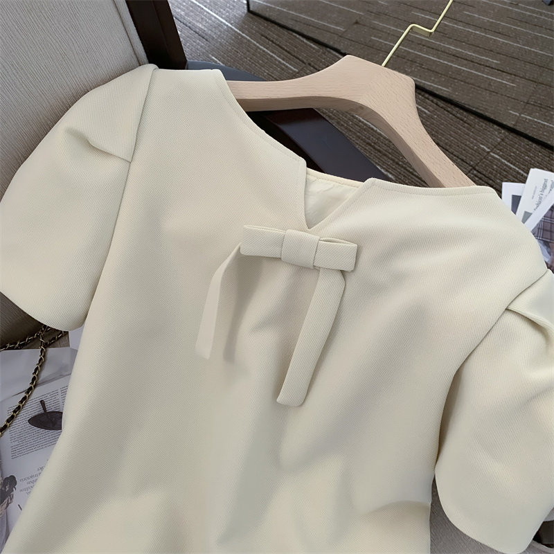 THE NEW WOMENS CLOTHING IN THE SUMMER OF 2024 IS WORN IN A BELLFLOWER DRESS A HIGH-QUALITY FRENCH PUFF SLEEVE A-LINE SKIRT