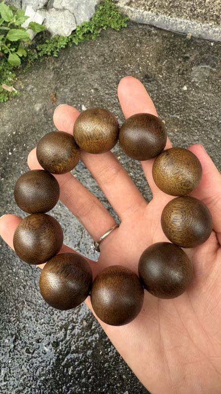 芽庄金丝绿奇楠沉香手串25mm*10颗文玩佛珠单圈手链女士男款80克