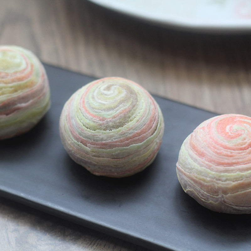 曹山七星空星球酥螺旋千层酥中式点心乳酪芝士彩色蛋黄酥月饼糕点