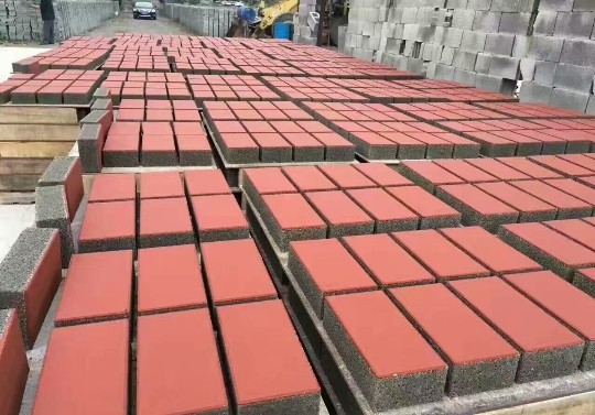 水泥透水砖彩砖广场砖图片