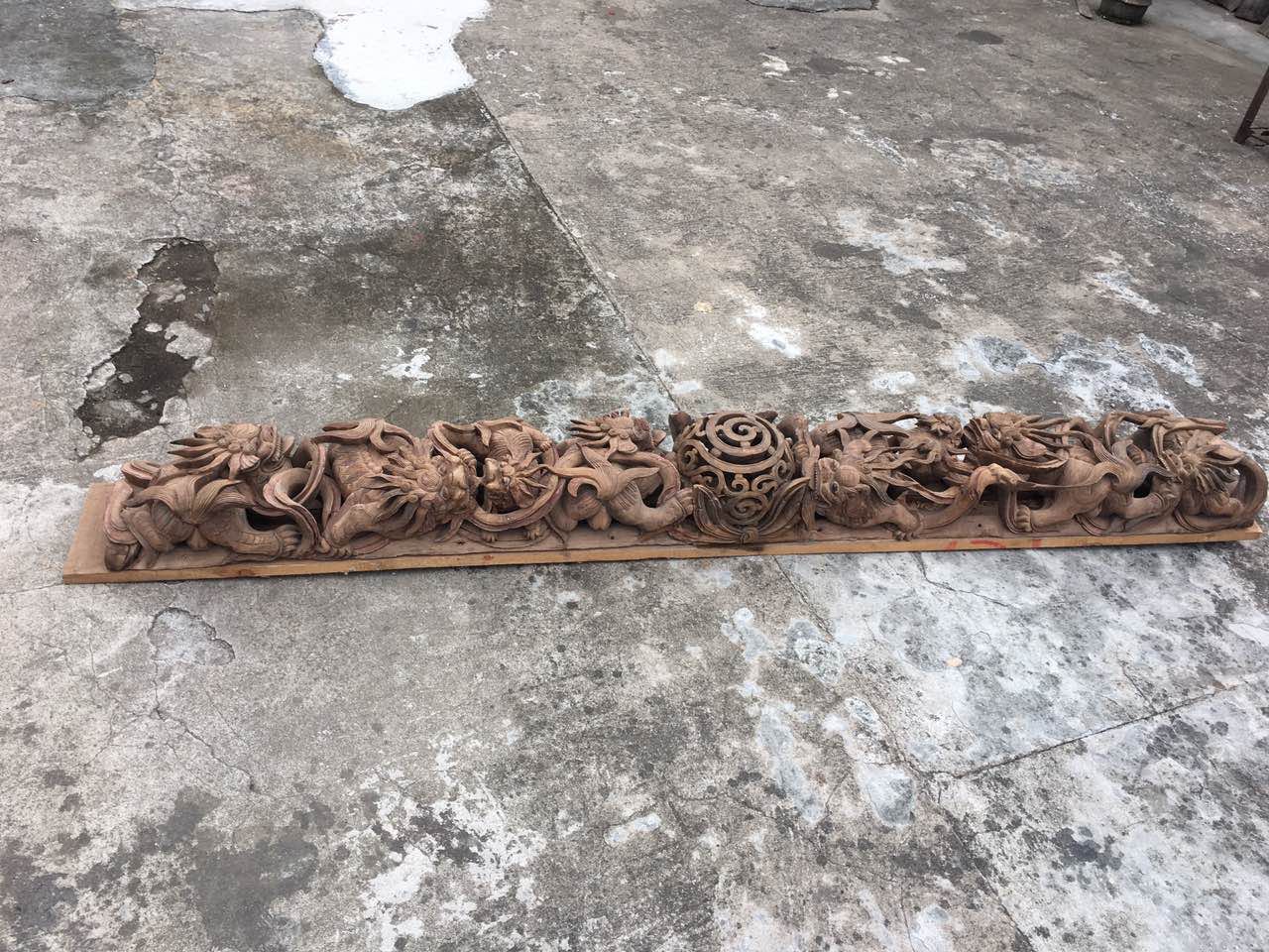 清朝房子建筑上横梁，老木雕，师师如意老木梁