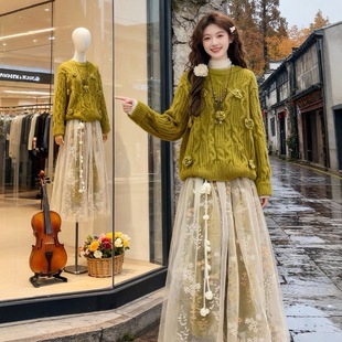 巨好看的两件套冬装大码胖mm森系绿色钩花针织毛衣蕾丝半身裙套装